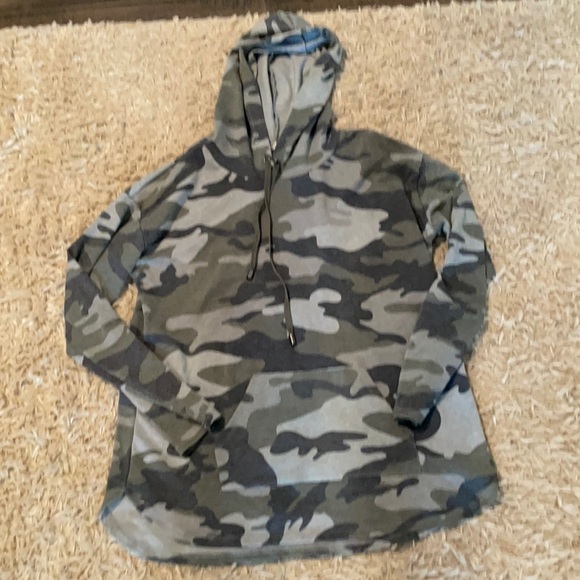 Cyrus Tops - Cyrus Camo Hoodie